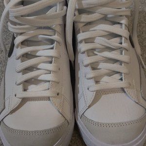 Nike Blazer Mid '77 Boys Shoes.Size 6.5